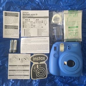 Fujifilm Instant Mini 9 Camera & Instant Film